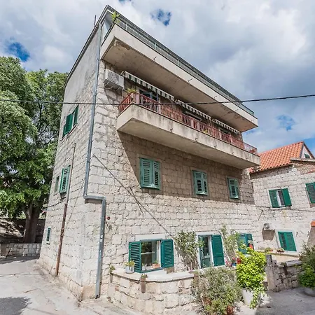 Apartman Roko *