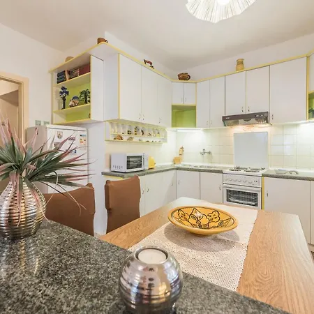 Roko Apartman